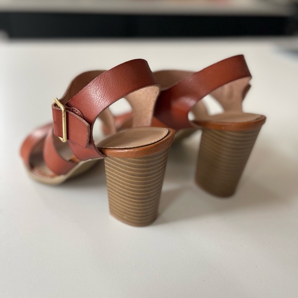 Brown chunky heel - Picture 2 of 3